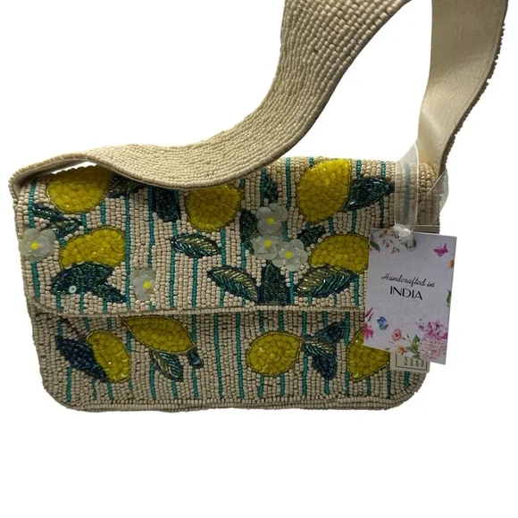 Elegant Floral Beaded Crossbody Bag - Picture 1 of 2